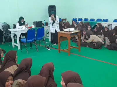 PMR (Palang Merah Remaja)